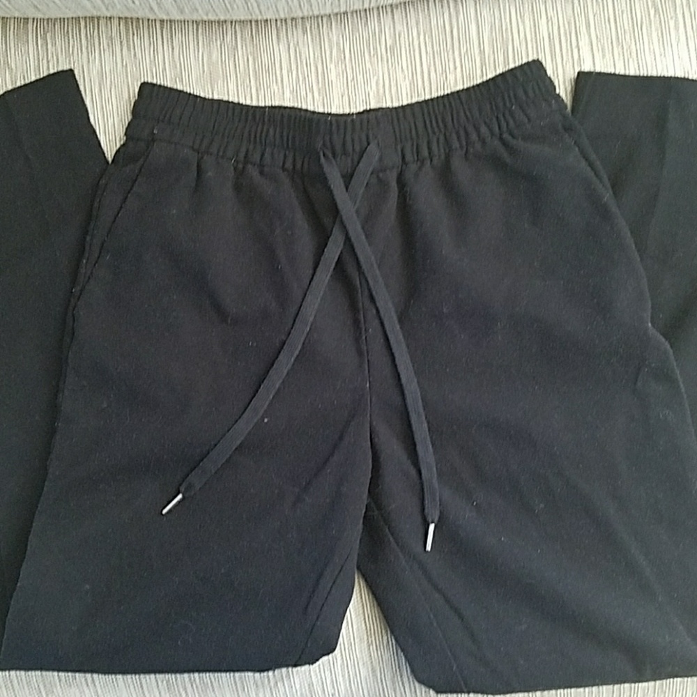 H&M - drawstring Capri pants